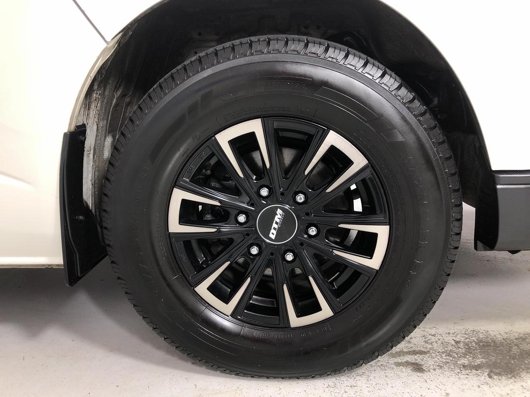 Photo '9' of Toyota Hiace