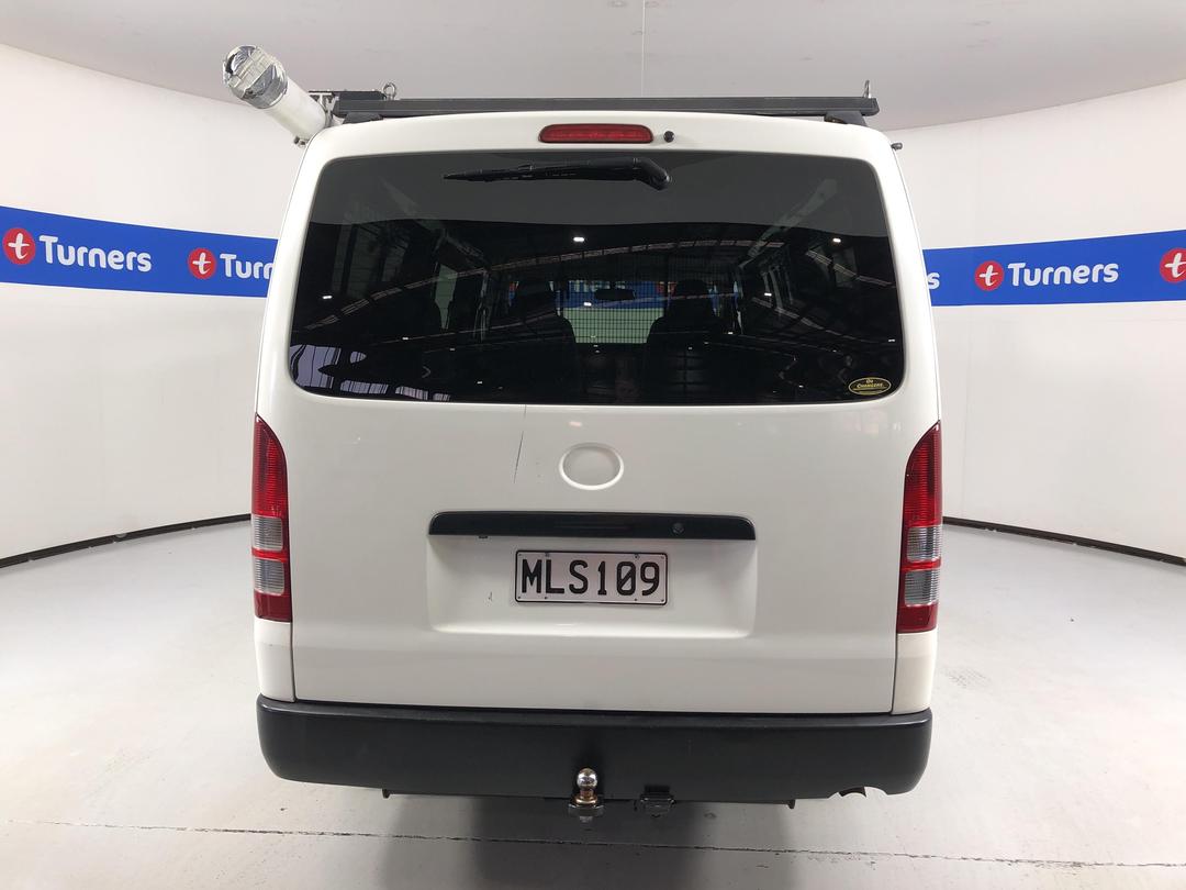 Photo '6' of Toyota Hiace