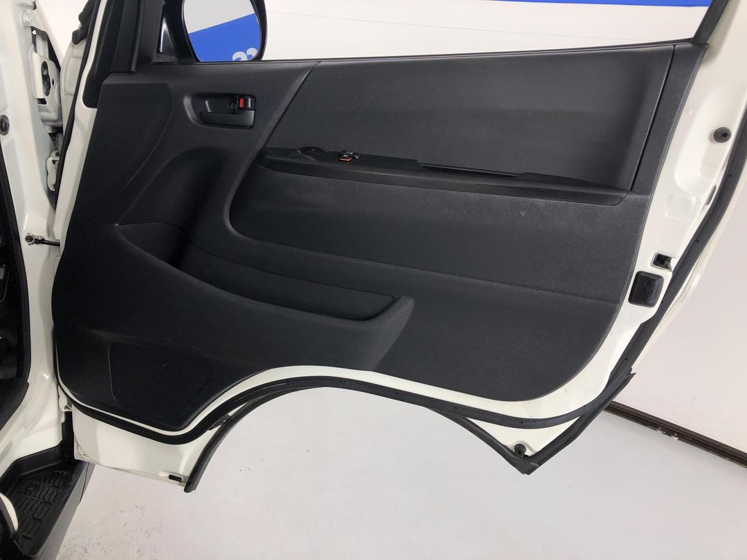 Photo '15' of Toyota Hiace