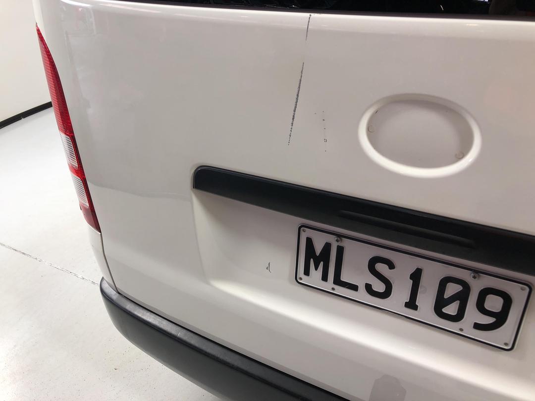 Photo '24' of Toyota Hiace