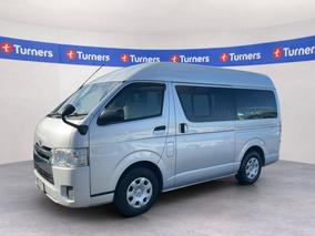 Photo '4' of Toyota Hiace
