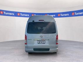 Photo '6' of Toyota Hiace