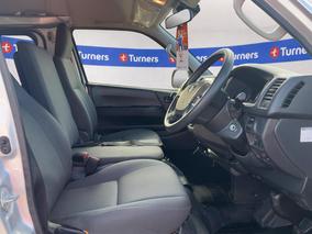 Photo '16' of Toyota Hiace