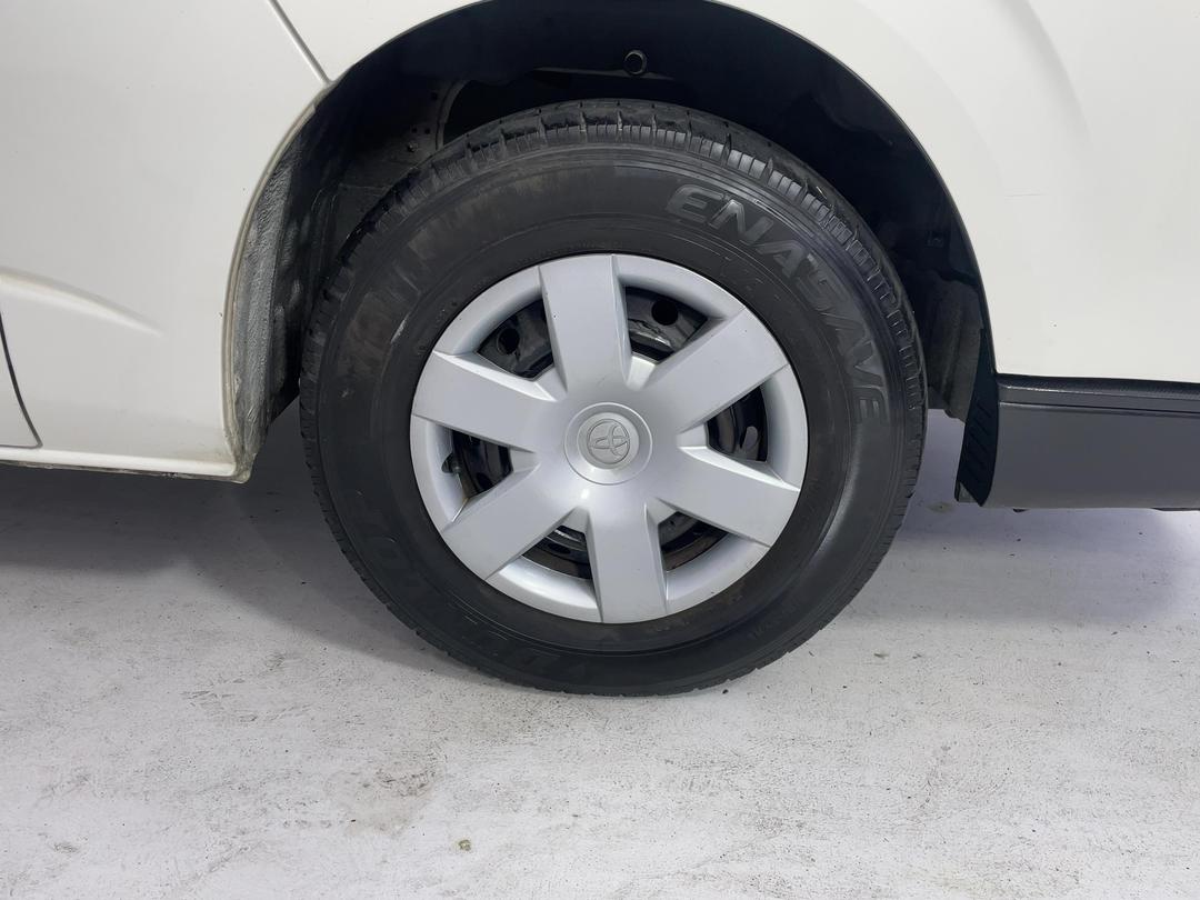 Photo '9' of Toyota Hiace
