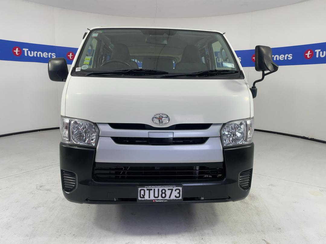 Photo '2' of Toyota Hiace