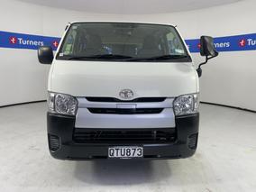 Photo '2' of Toyota Hiace