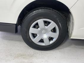 Photo '10' of Toyota Hiace