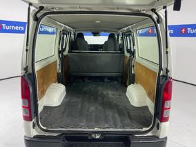Photo '14' of Toyota Hiace