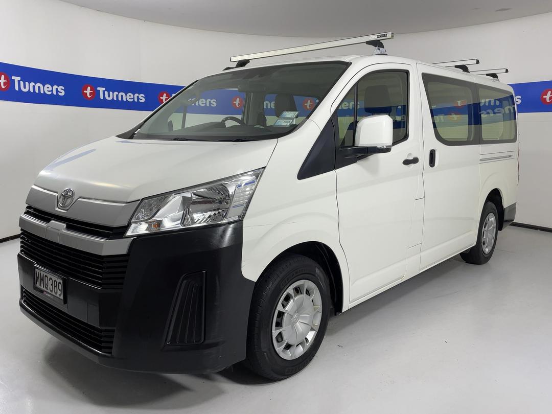 Photo '4' of Toyota Hiace