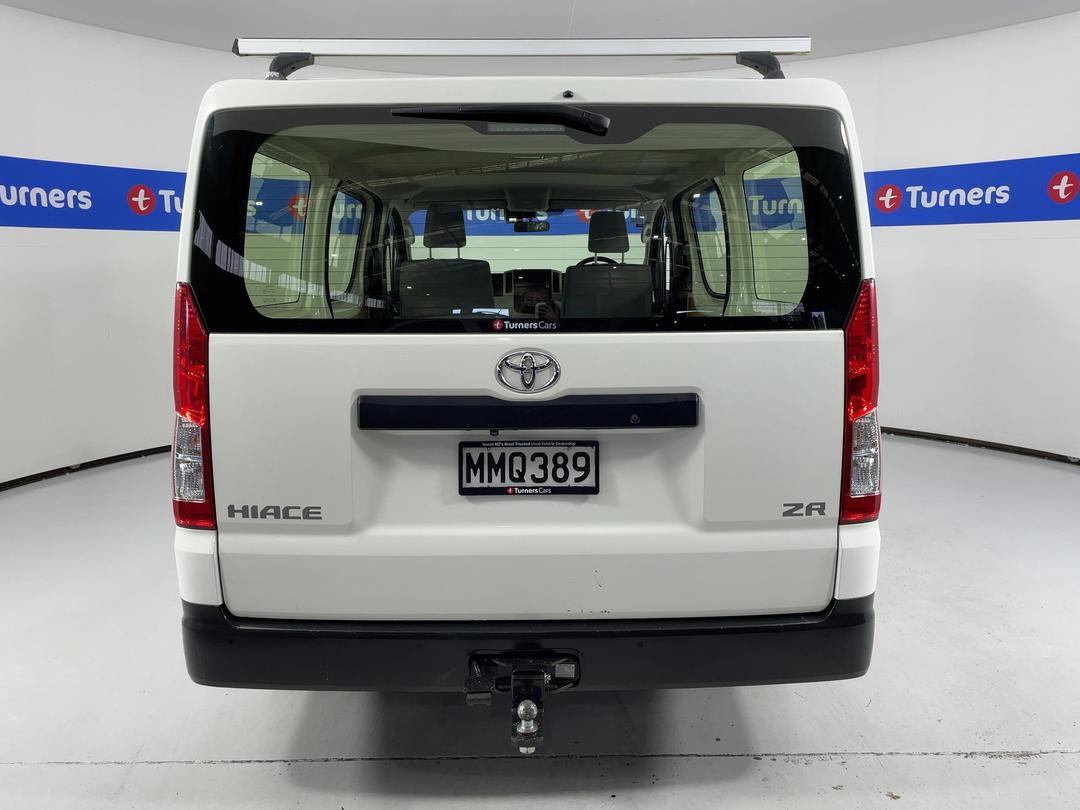 Photo '6' of Toyota Hiace