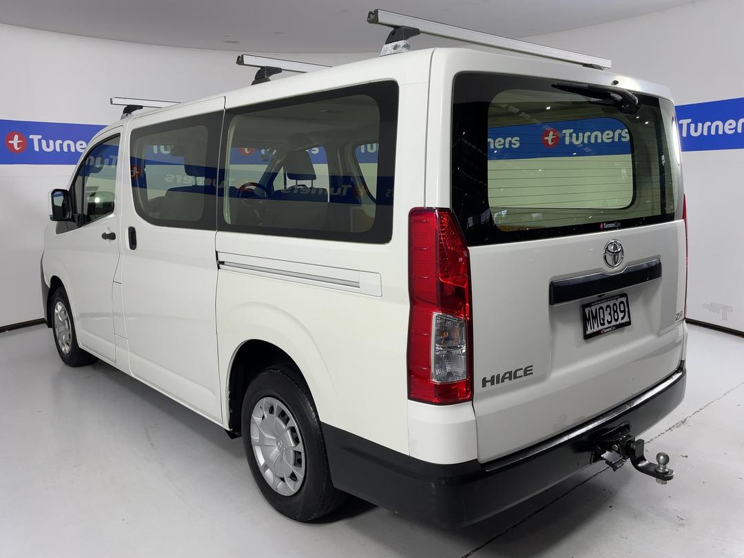 Photo '5' of Toyota Hiace