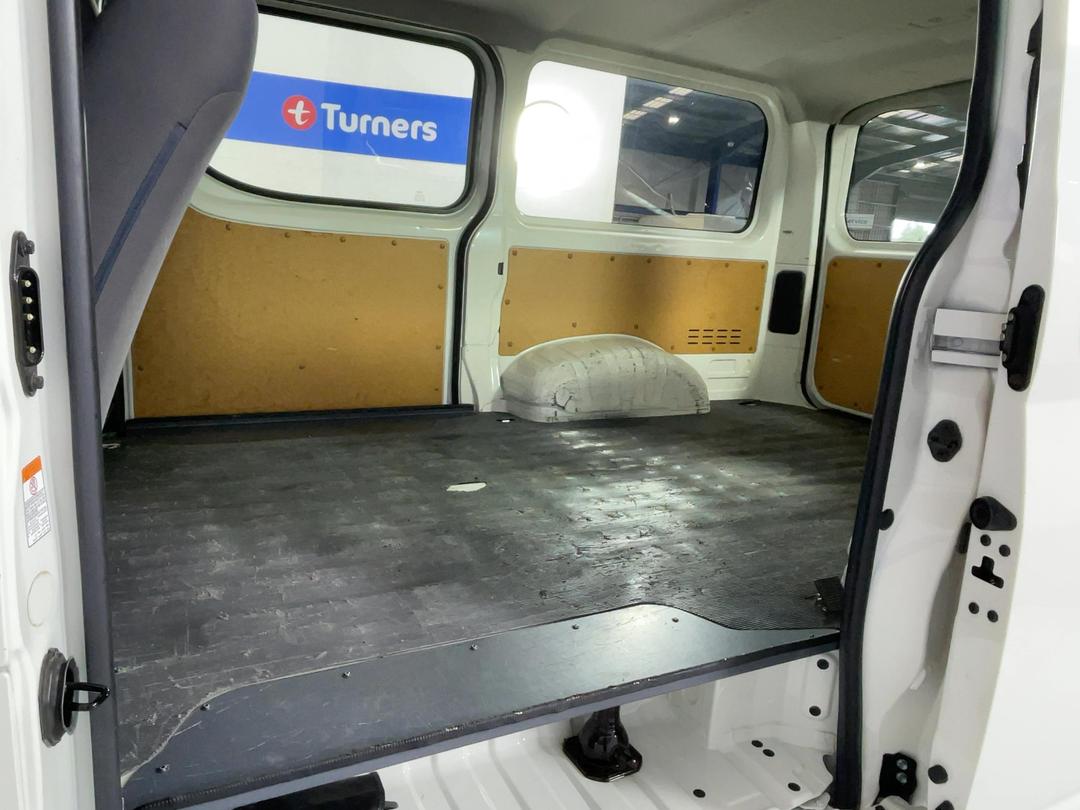 Photo '20' of Toyota Hiace
