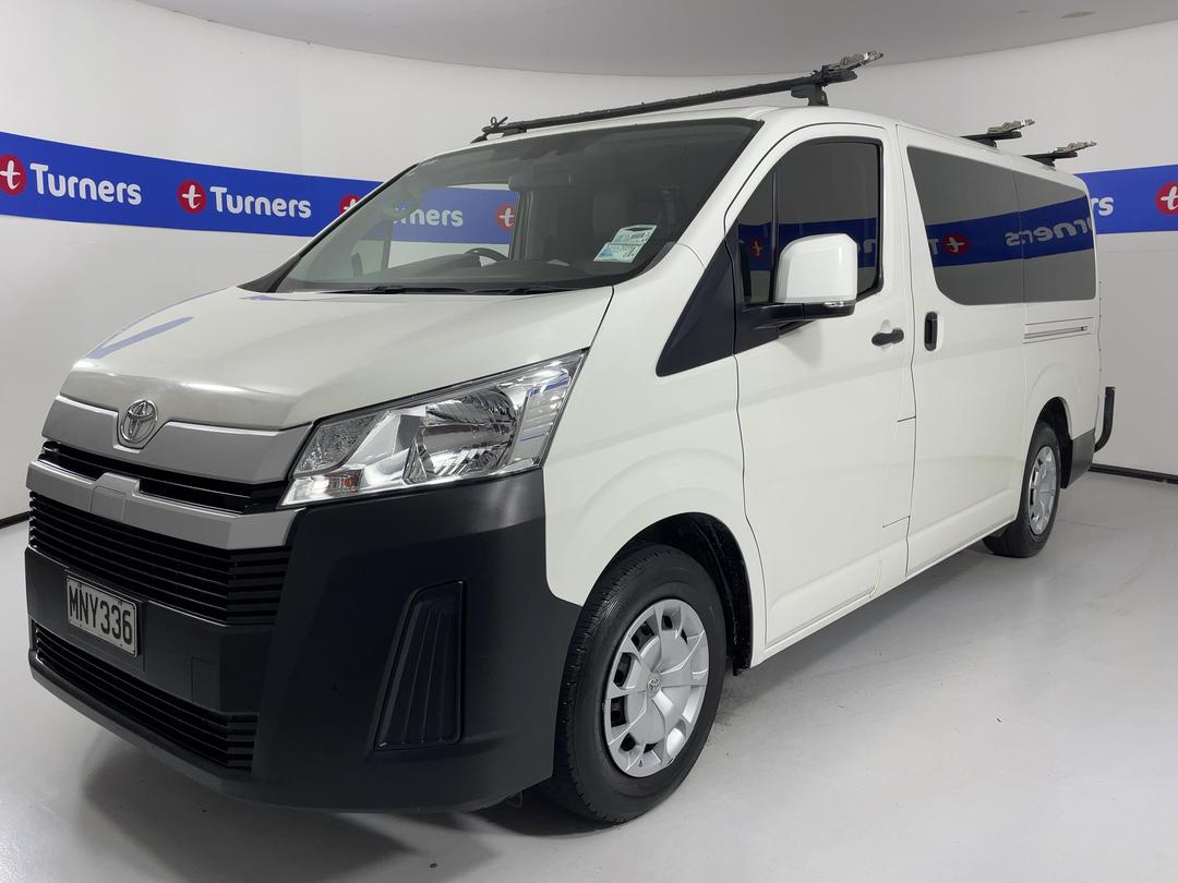 Photo '4' of Toyota Hiace