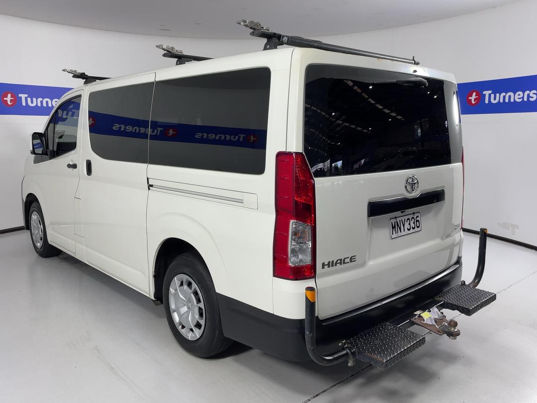 Photo '5' of Toyota Hiace