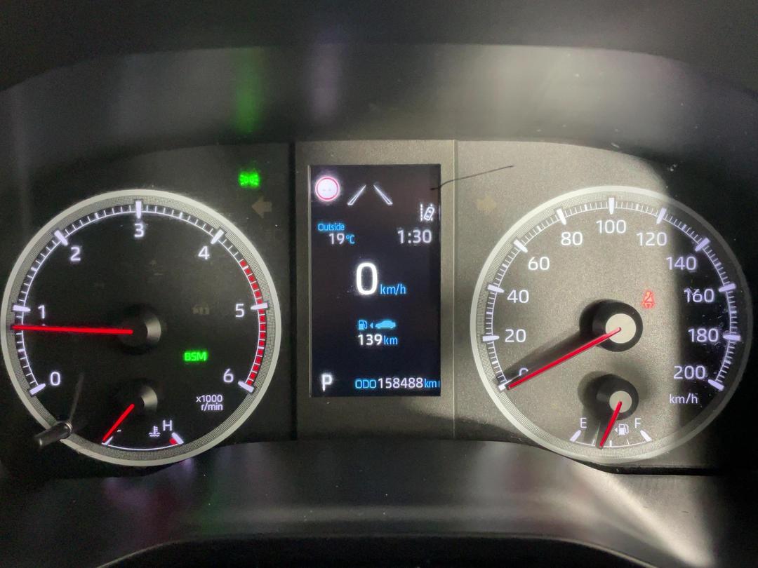 Photo '21' of Toyota Hiace
