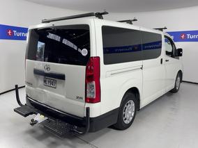Photo '7' of Toyota Hiace