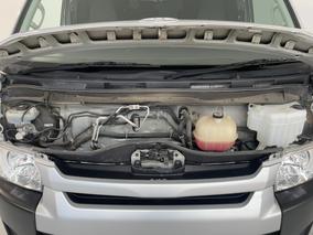 Photo '13' of Toyota Hiace