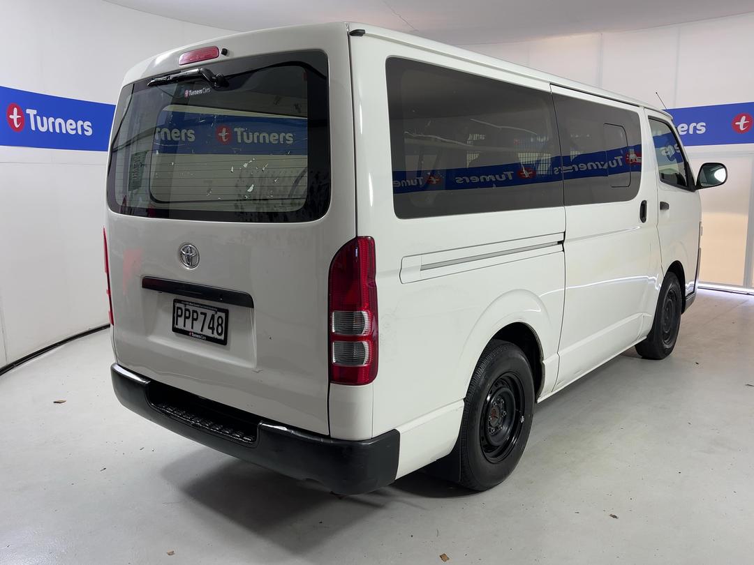 Photo '7' of Toyota Hiace