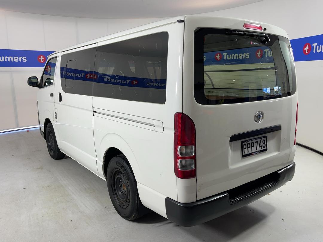 Photo '5' of Toyota Hiace