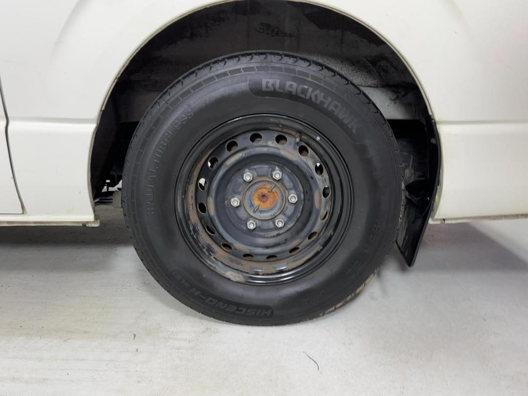 Photo '11' of Toyota Hiace