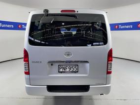 Photo '6' of Toyota Hiace