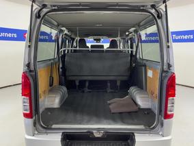 Photo '14' of Toyota Hiace