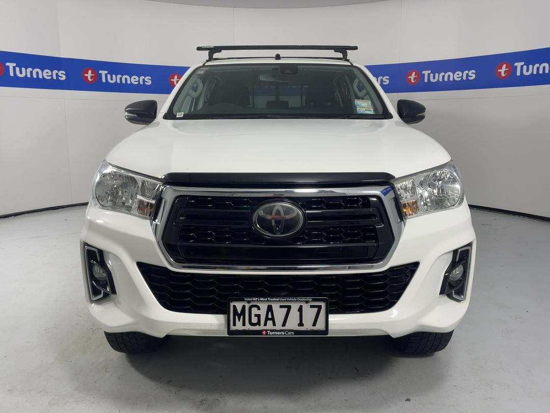 Photo '2' of Toyota Hilux