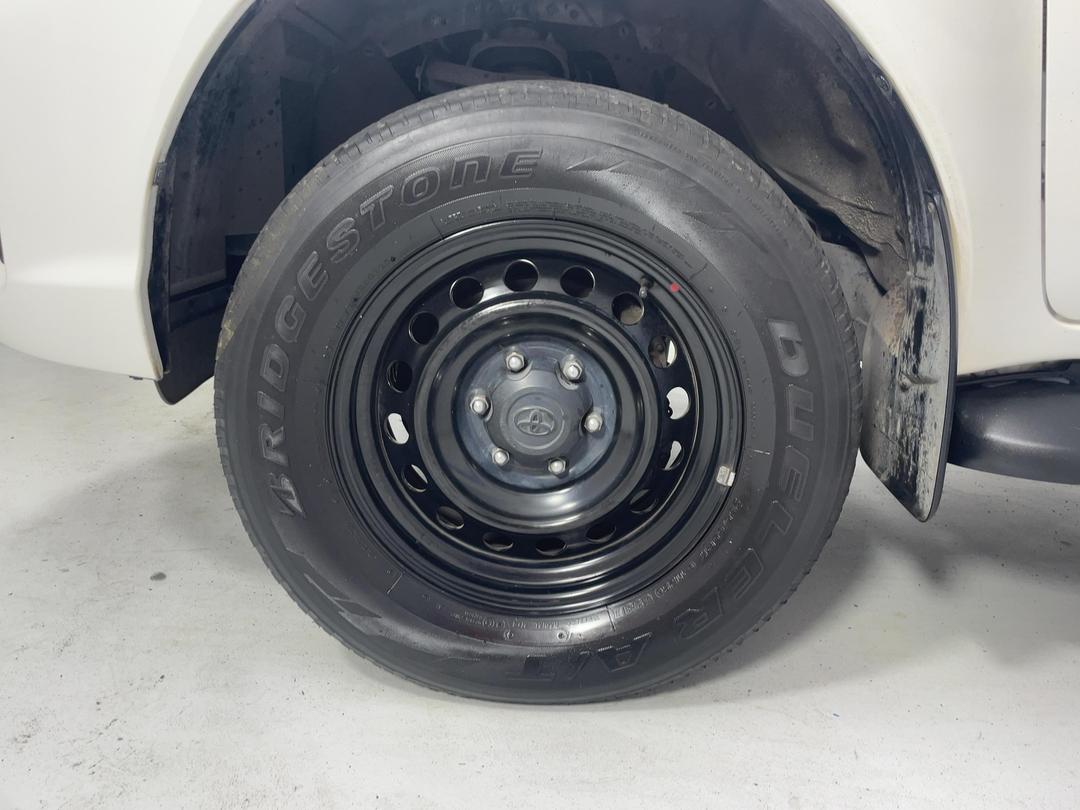 Photo '10' of Toyota Hilux