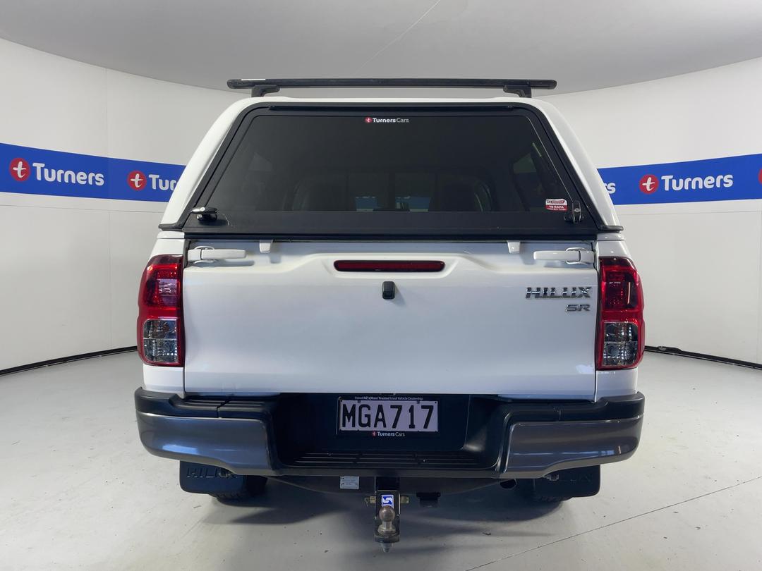 Photo '6' of Toyota Hilux