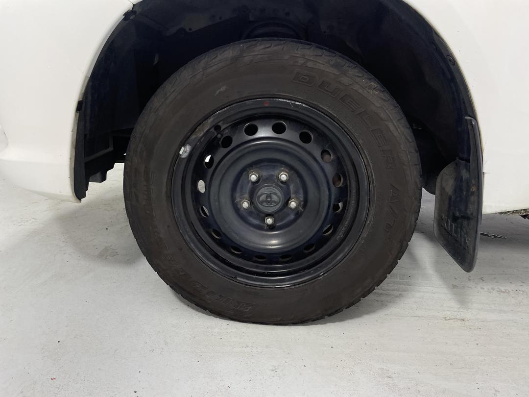 Photo '10' of Toyota Hilux