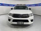 Thumbnail '2' of Toyota Hilux