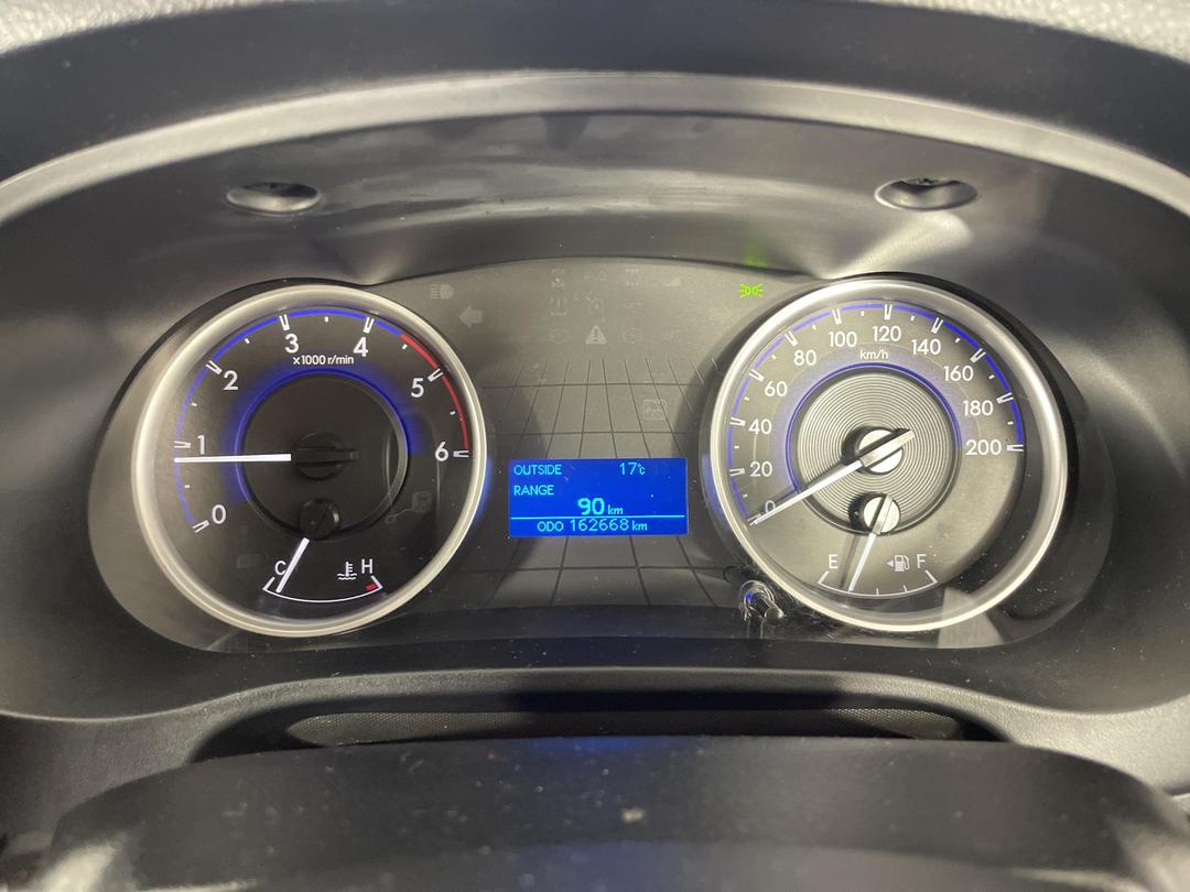 Photo '21' of Toyota Hilux