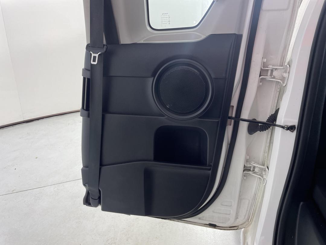 Photo '19' of Toyota Hilux