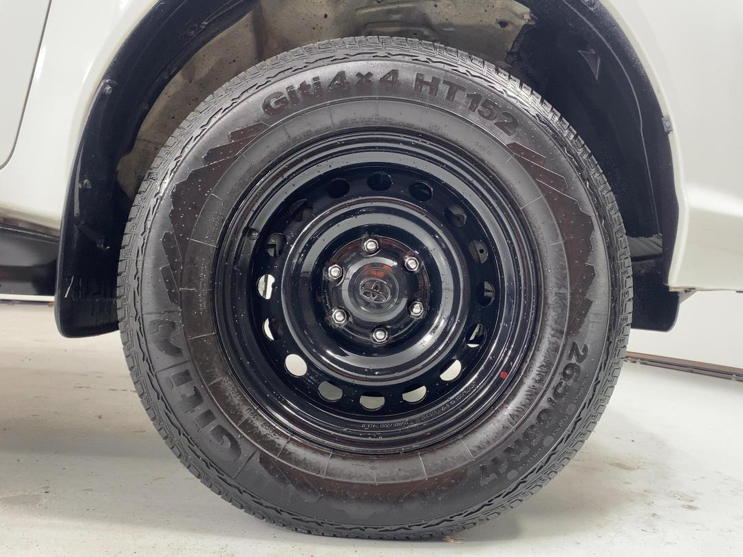 Photo '9' of Toyota Hilux