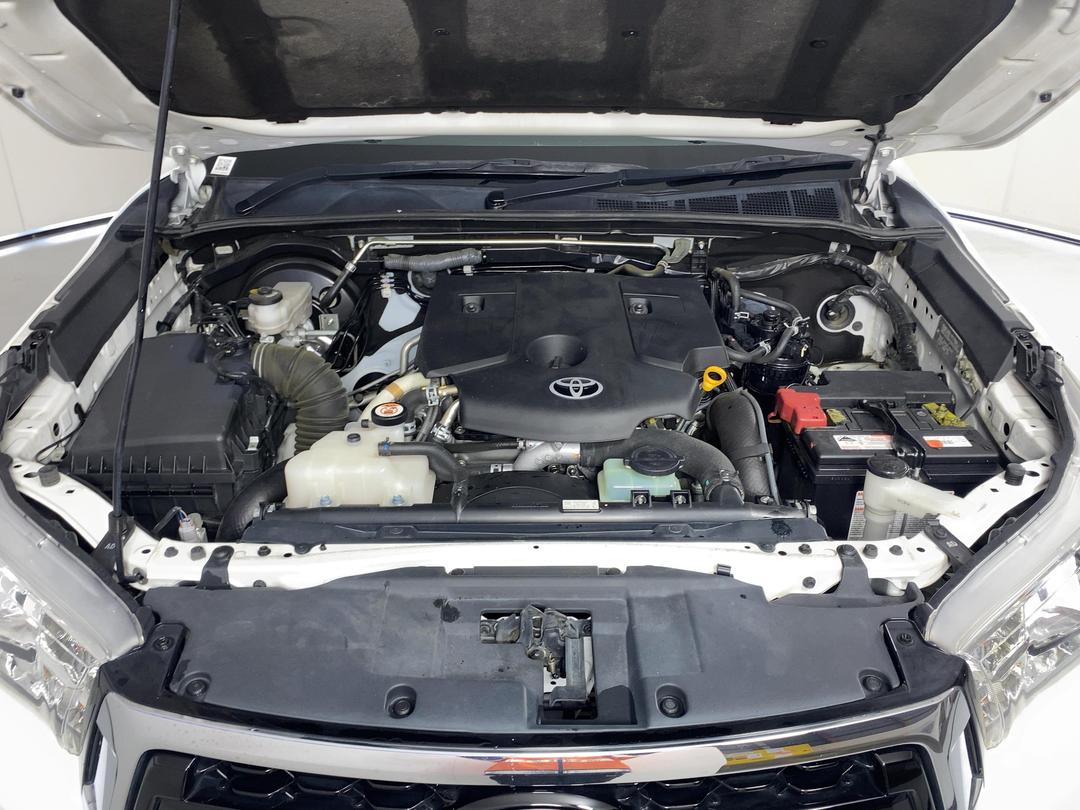Photo '13' of Toyota Hilux