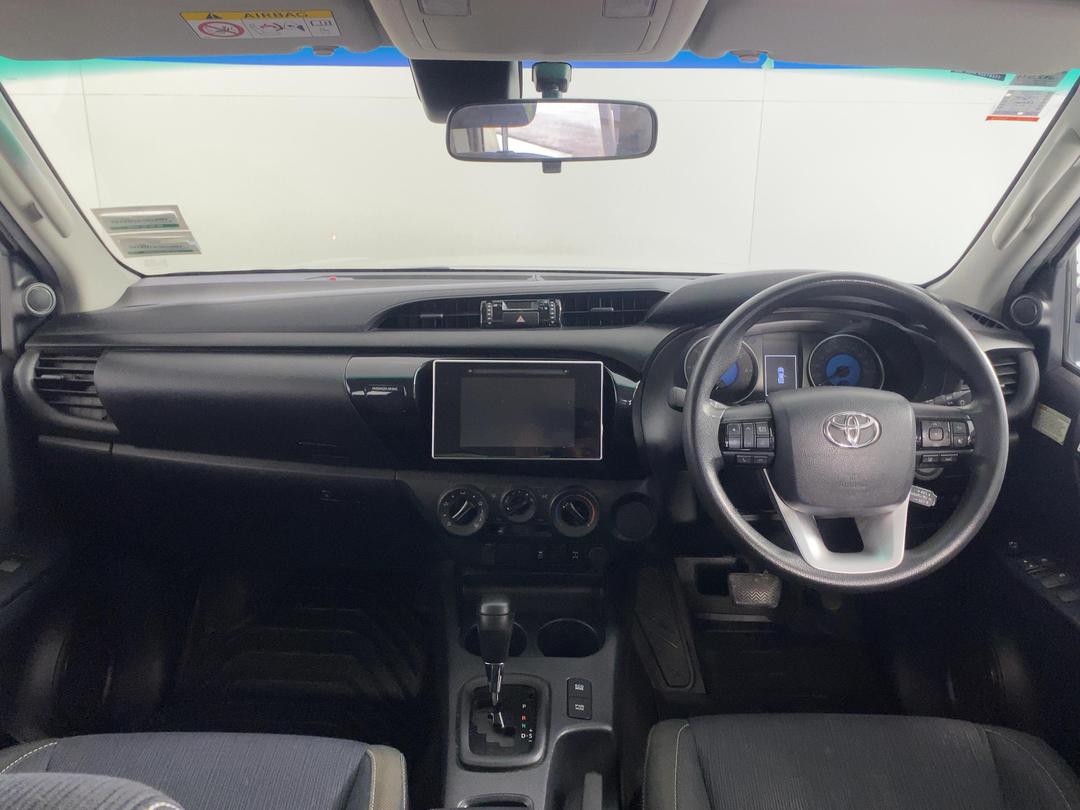 Photo '17' of Toyota Hilux