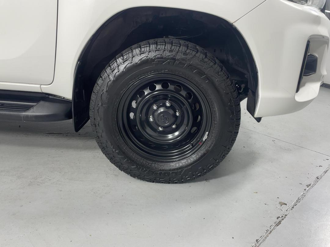 Photo '9' of Toyota Hilux