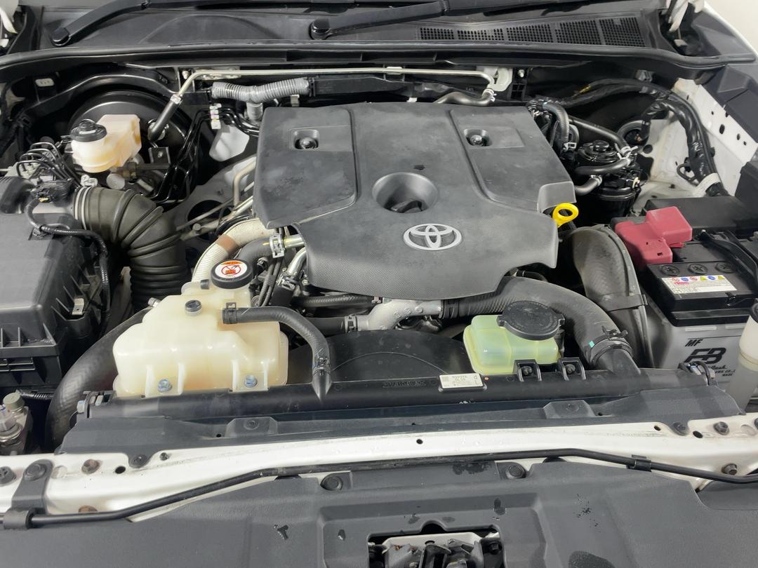 Photo '13' of Toyota Hilux