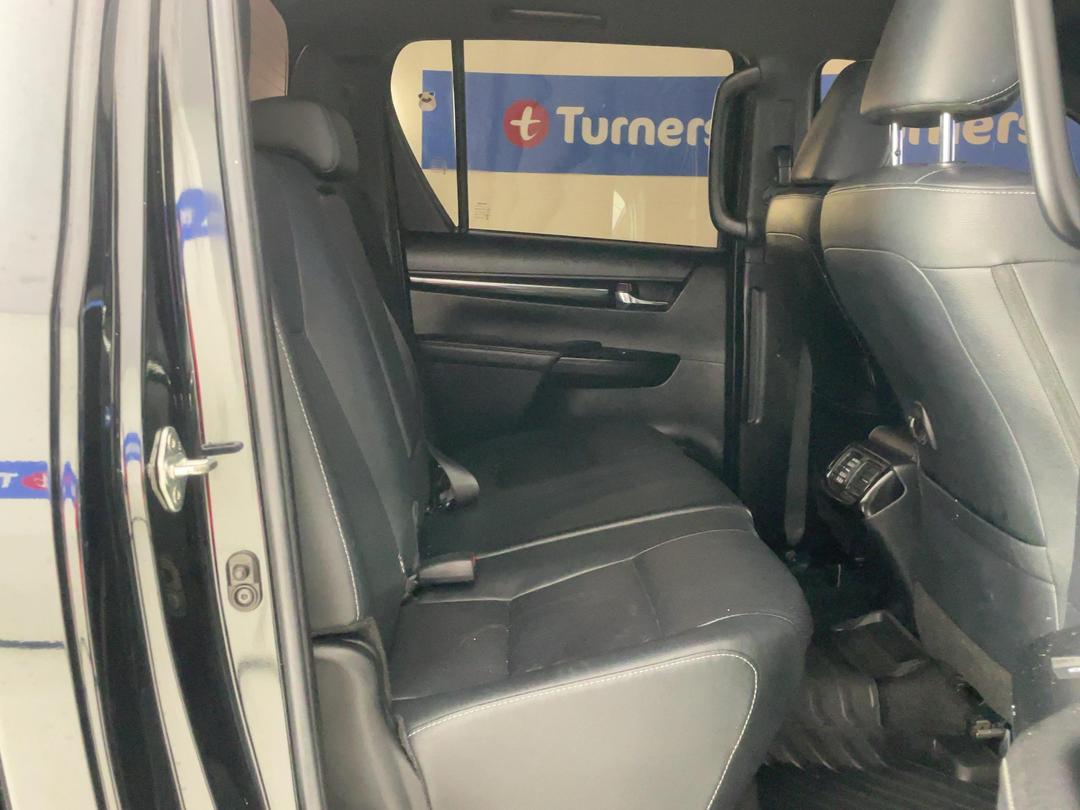 Photo '19' of Toyota Hilux