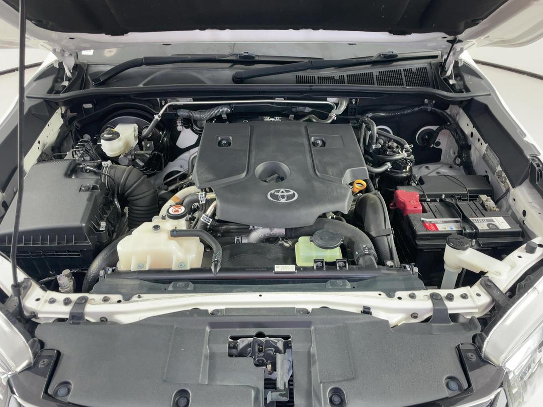 Photo '13' of Toyota Hilux