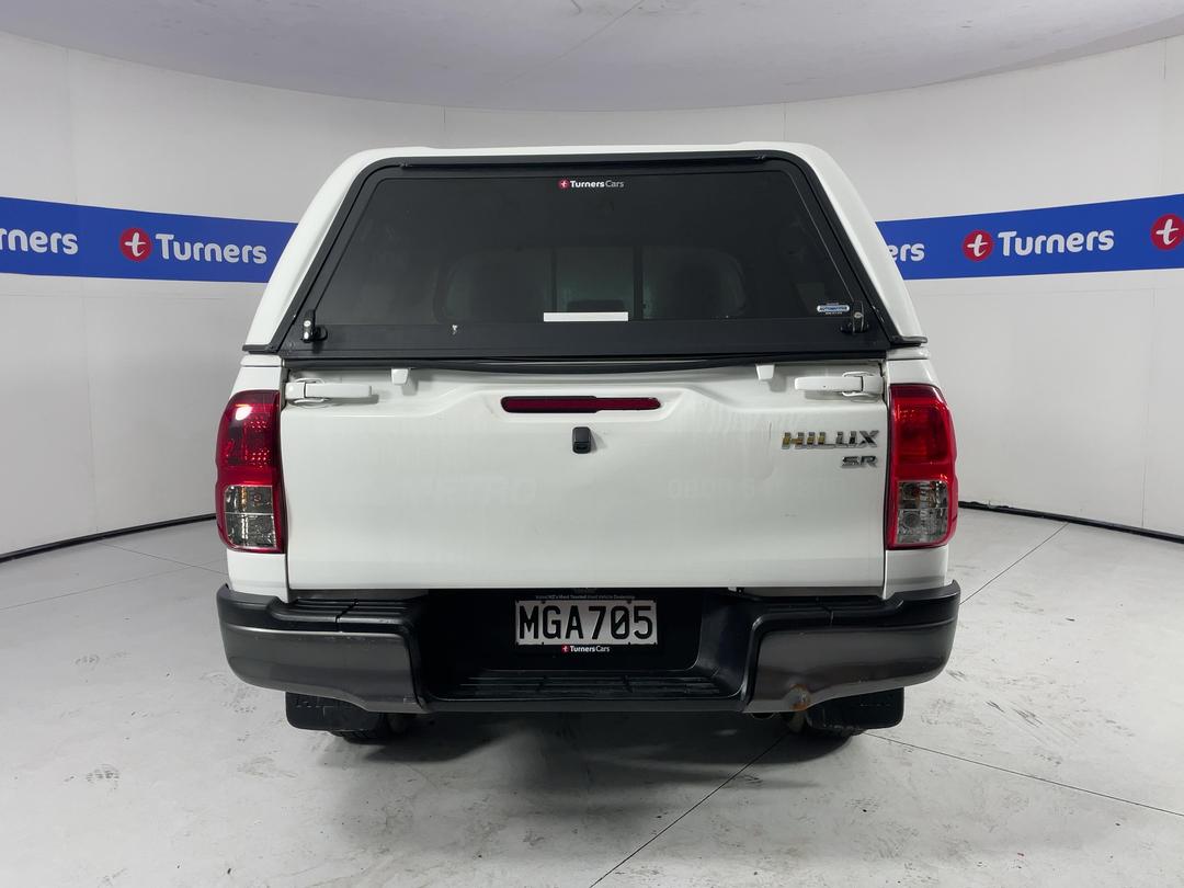 Photo '6' of Toyota Hilux