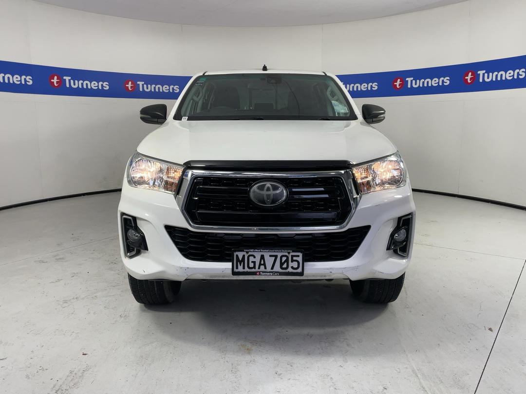 Photo '2' of Toyota Hilux