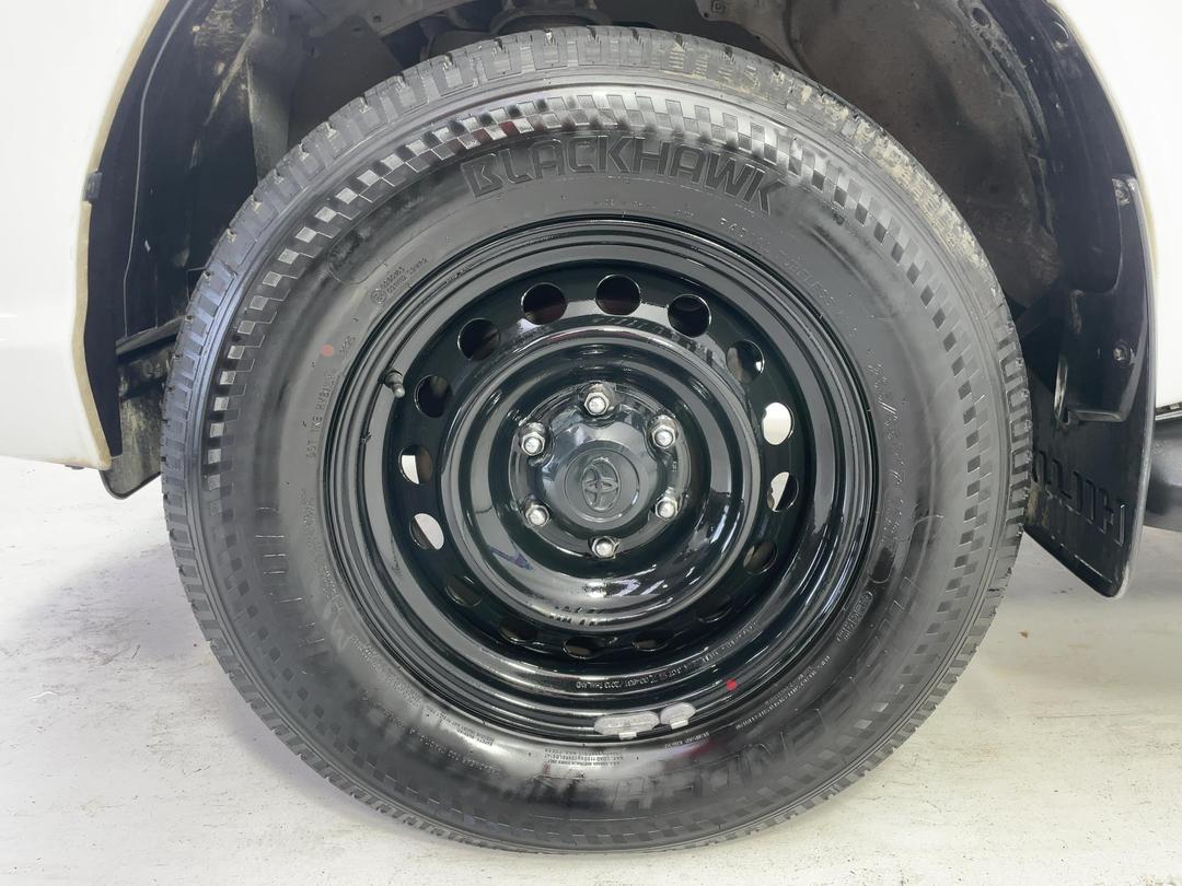 Photo '10' of Toyota Hilux