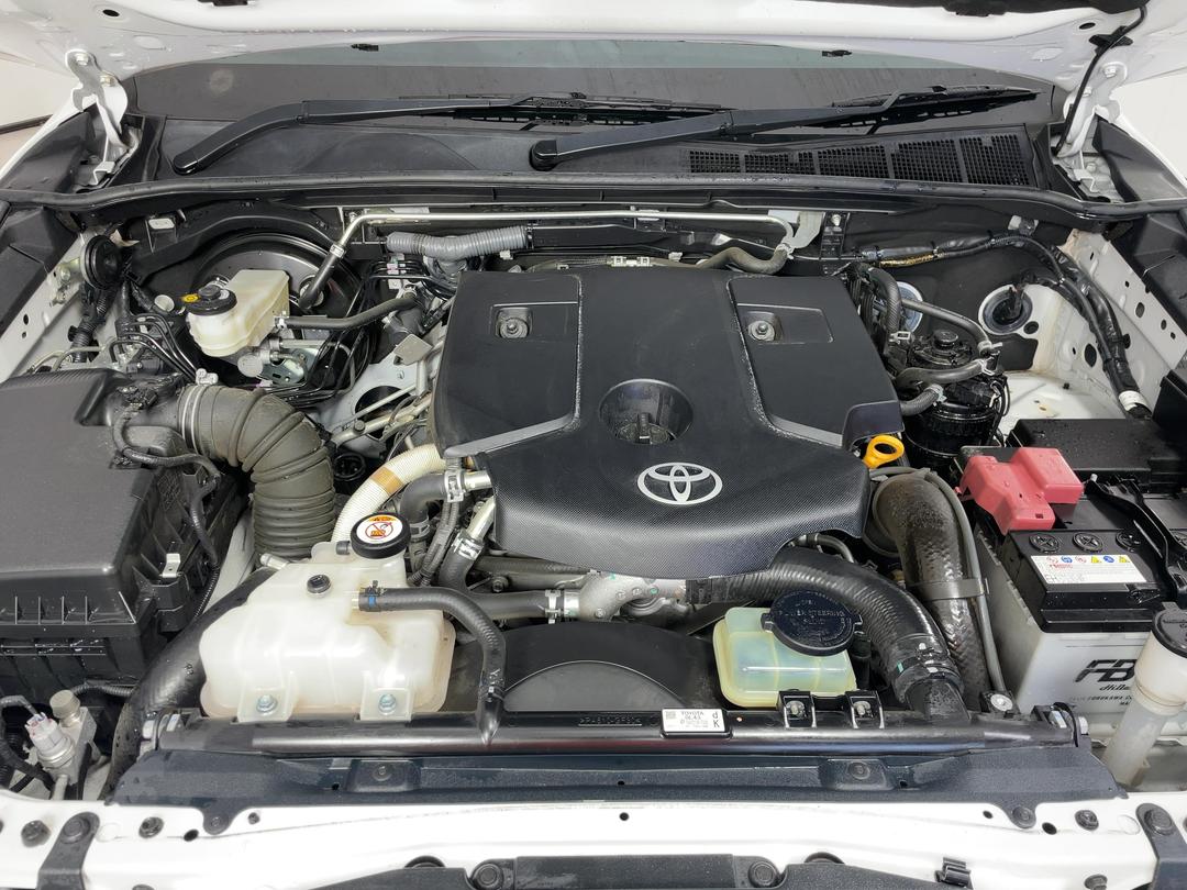 Photo '13' of Toyota Hilux