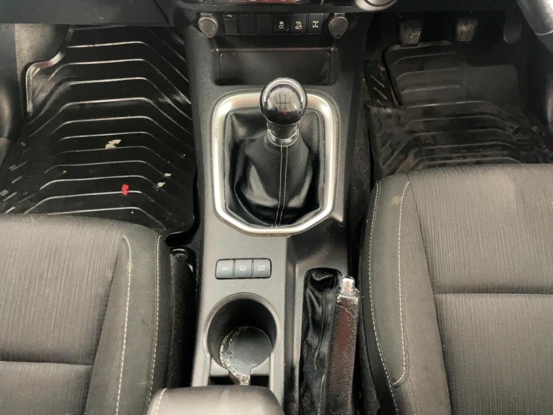 Photo '18' of Toyota Hilux