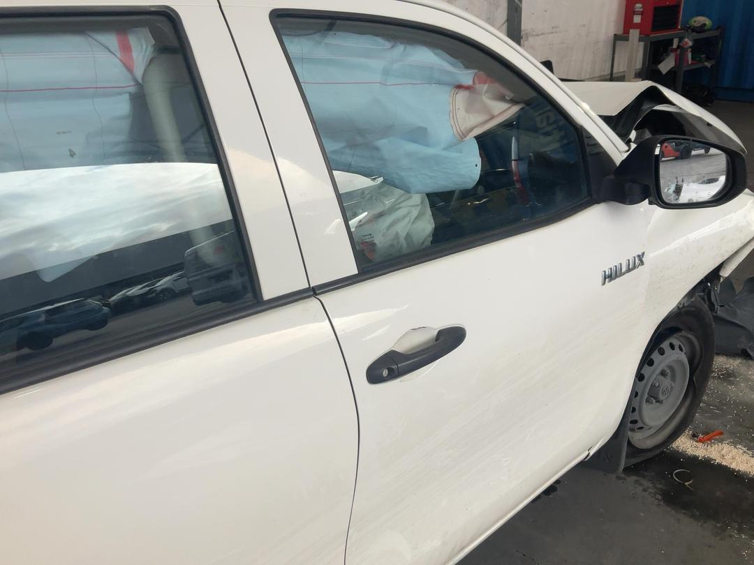 Photo '15' of Toyota Hilux WM DC Photo '15' of Toyota Hilux WM DC