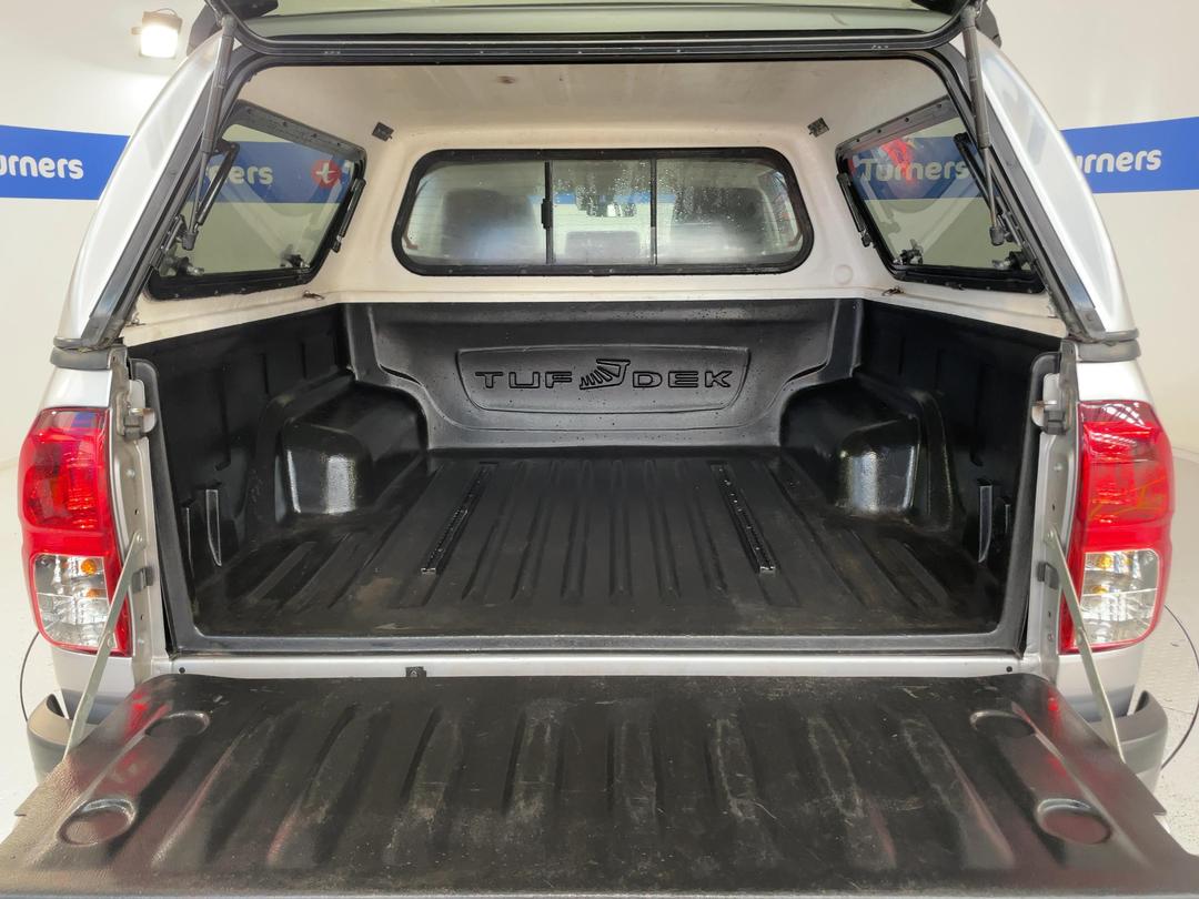 Photo '14' of Toyota Hilux