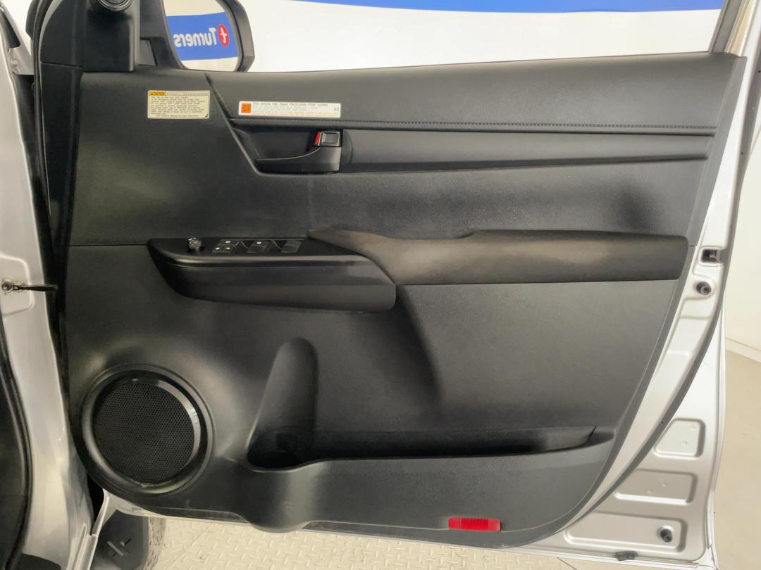 Photo '15' of Toyota Hilux