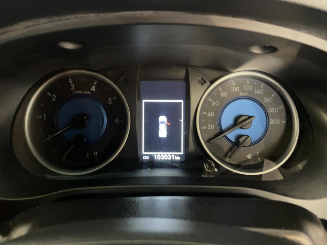 Photo '21' of Toyota Hilux