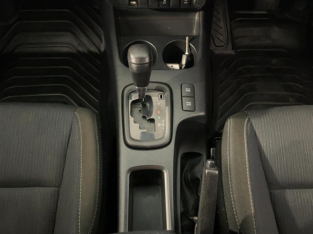 Photo '23' of Toyota Hilux